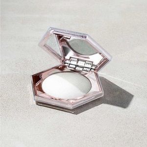 DIAMOND BOMB ALL-OVER DIAMOND VEIL HIGHLIGHT